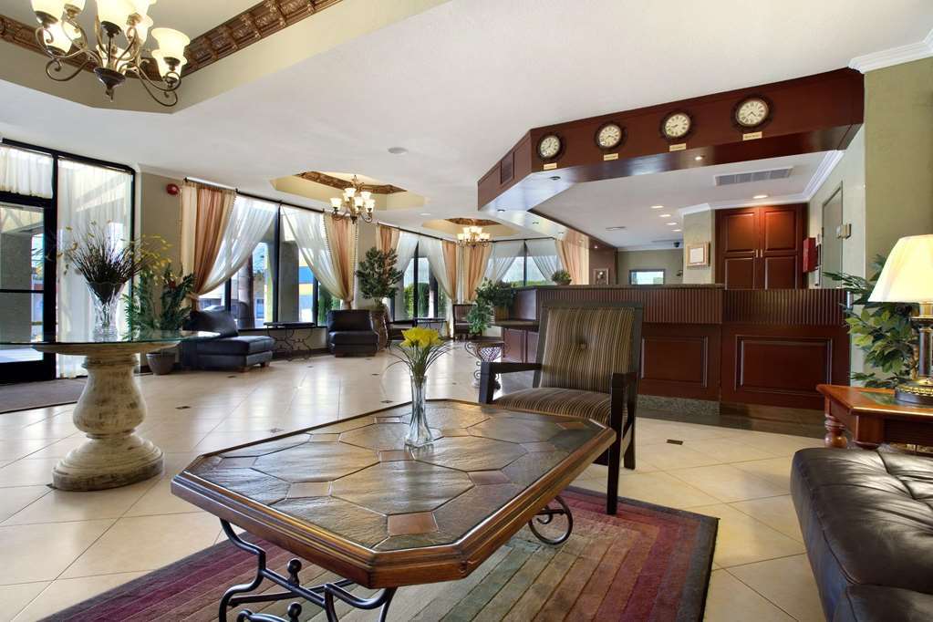 Howard Johnson By Wyndham Reseda Hotel & Suites ลอสแอนเจลิส ภายใน รูปภาพ
